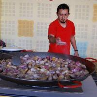 une mega paella royale pour 400 personnes